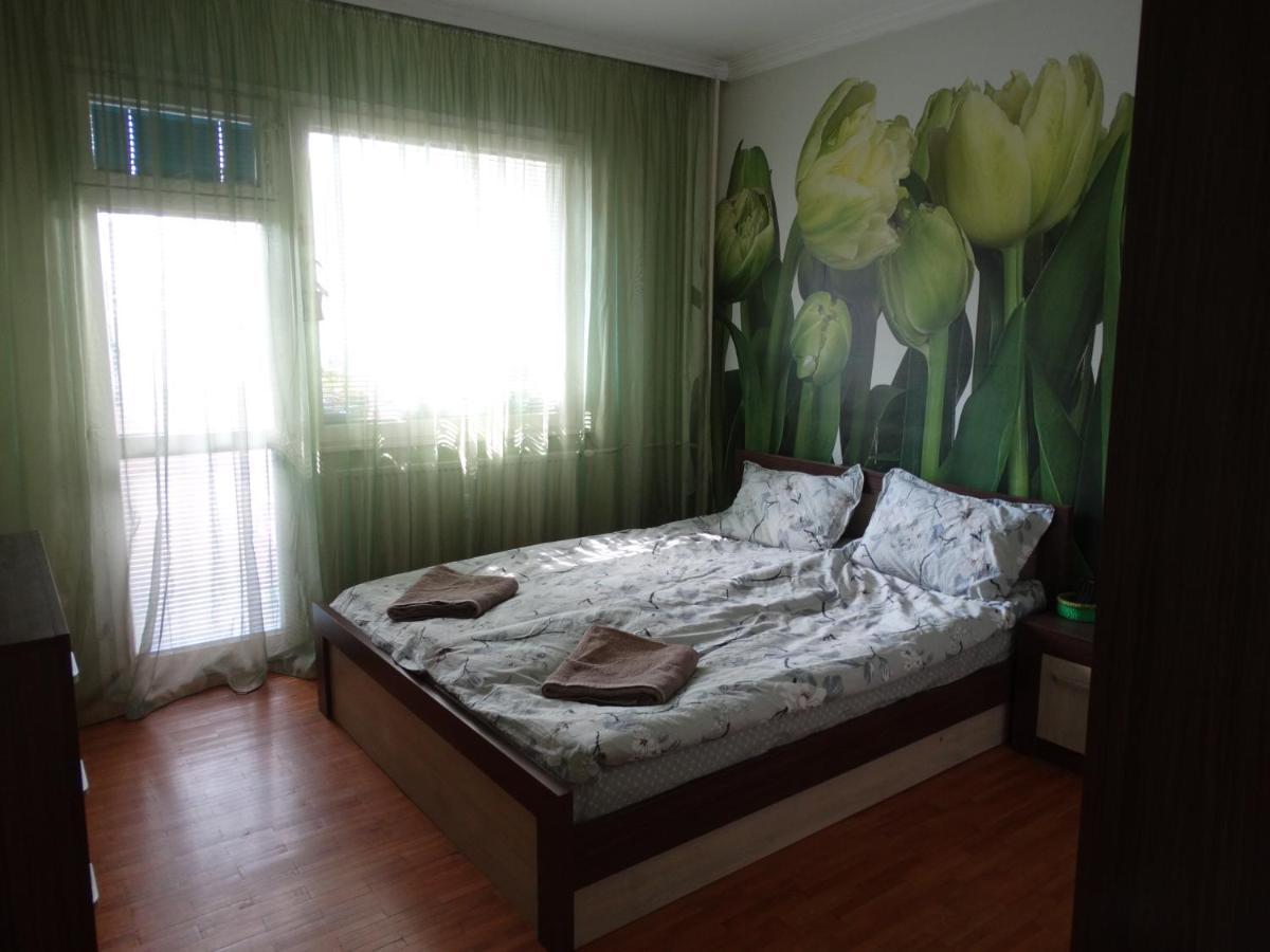 2 Bedrooms With Private Bath And Balcony Near The Airport Sofia Buitenkant foto